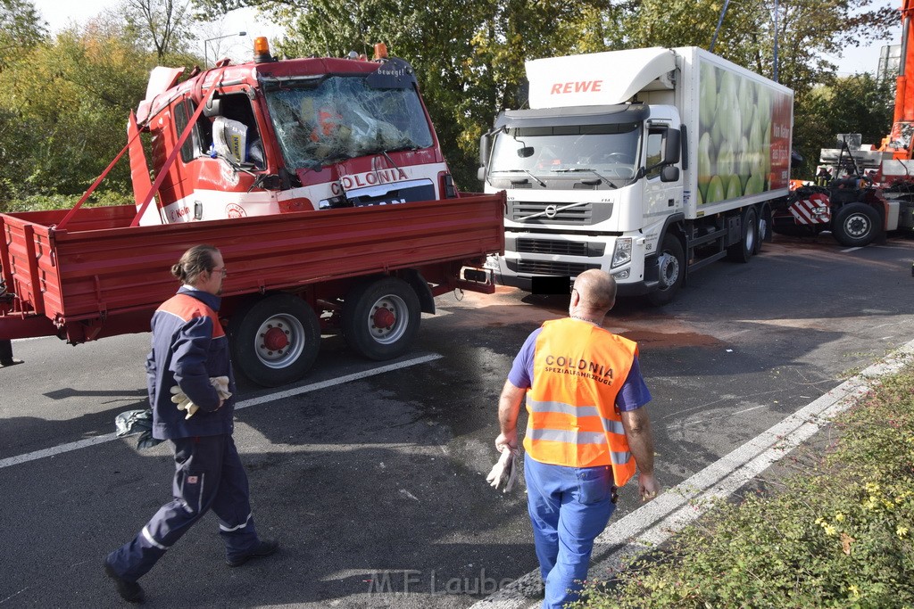 Schwerer VU PKlemm A 57 Rich Innenstadt Hoehe Koeln Chorweiler P215.JPG - Miklos Laubert